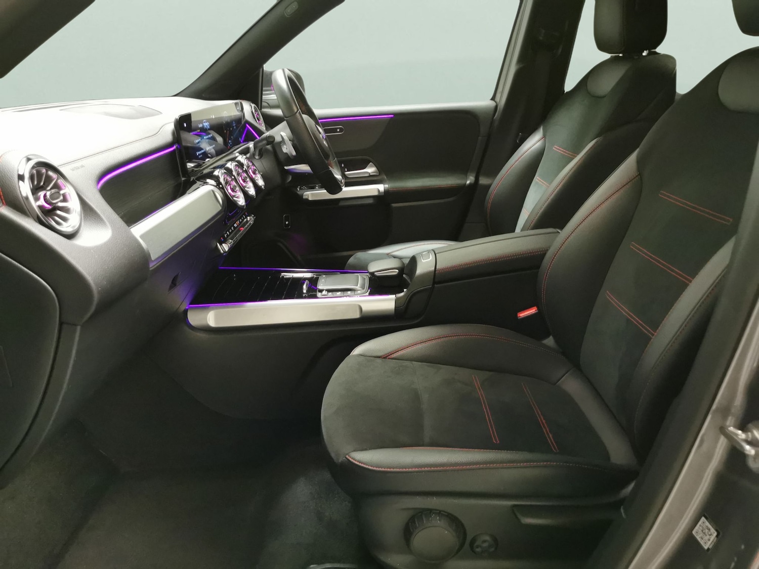 Used Mercedes-Benz EQB 2022 for sale - 76475397: Photo 4