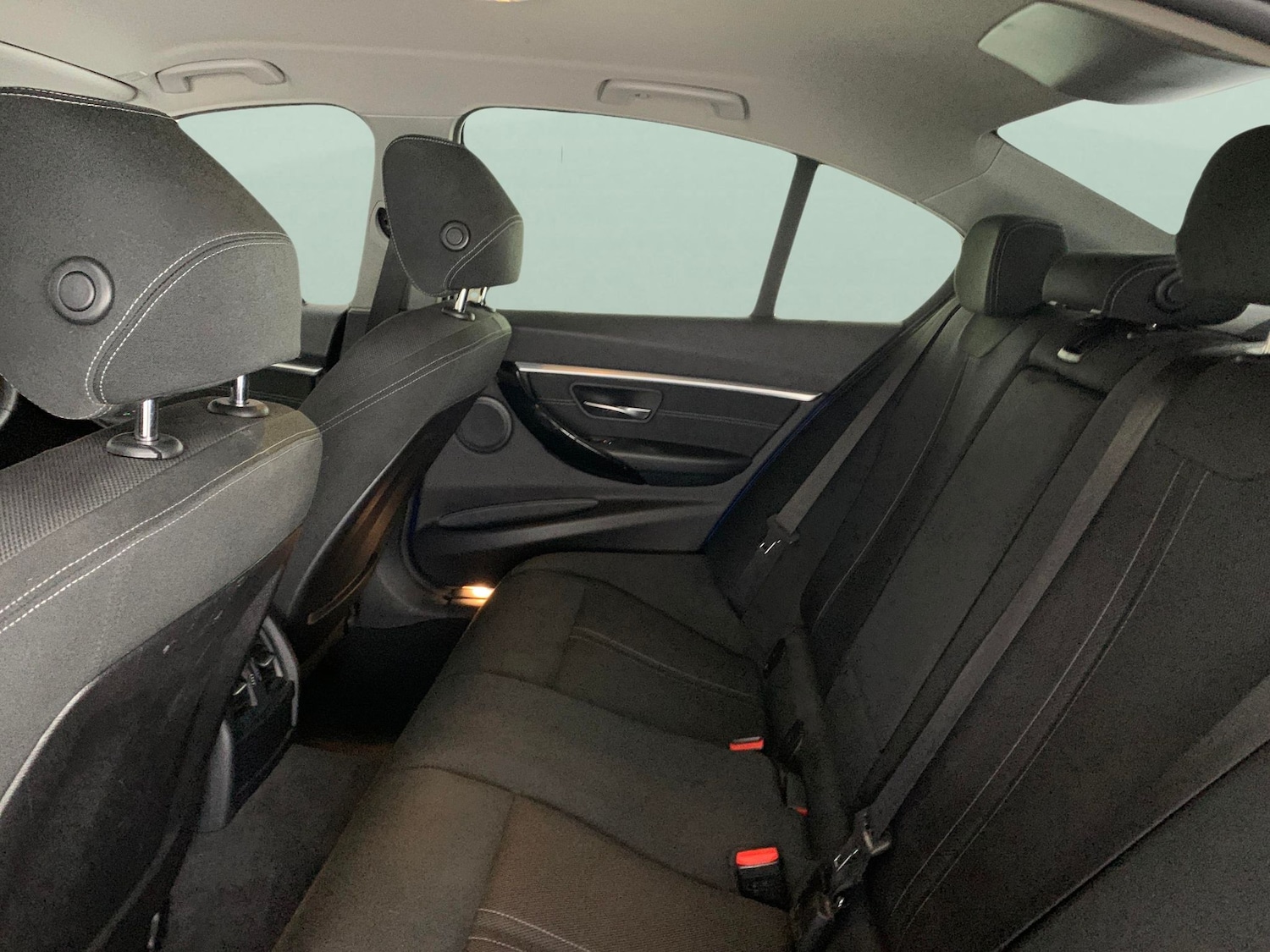 Used BMW 3 Series 2018 for sale - 76439621: Photo 33