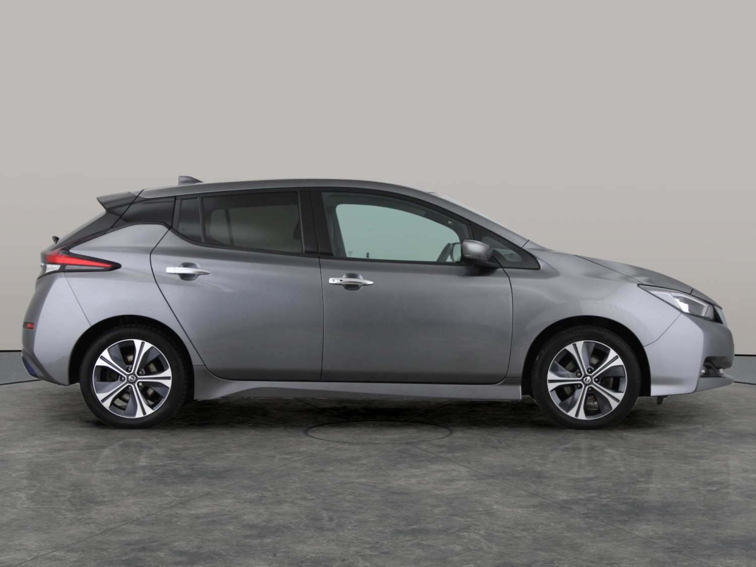 Used Nissan Leaf 2021 for sale - 77136663: Photo 10