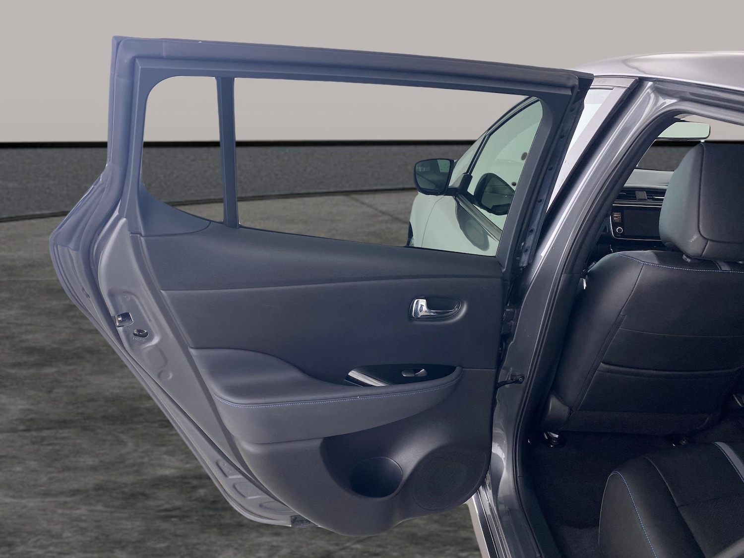 Used Nissan Leaf 2021 for sale - 77136663: Photo 23