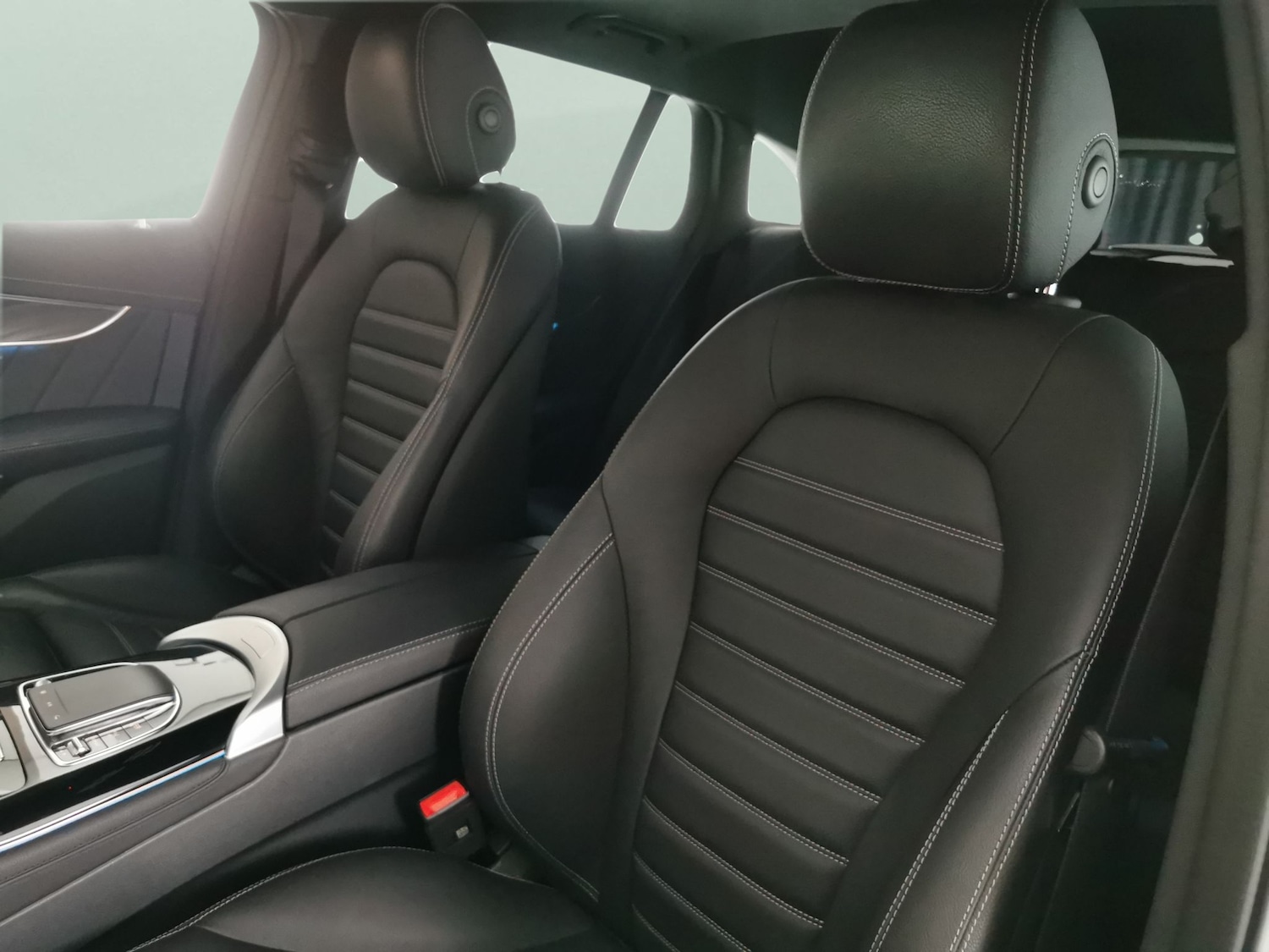 Used Mercedes-Benz EQC 2022 for sale - 76978311: Photo 7