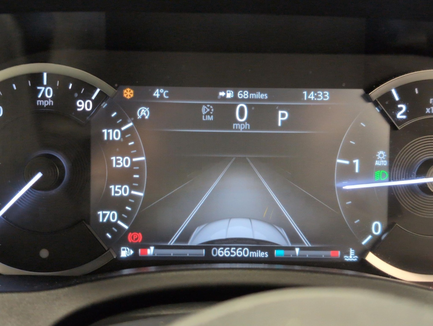 Used Jaguar XE 2020 for sale - 76882214: Photo 24