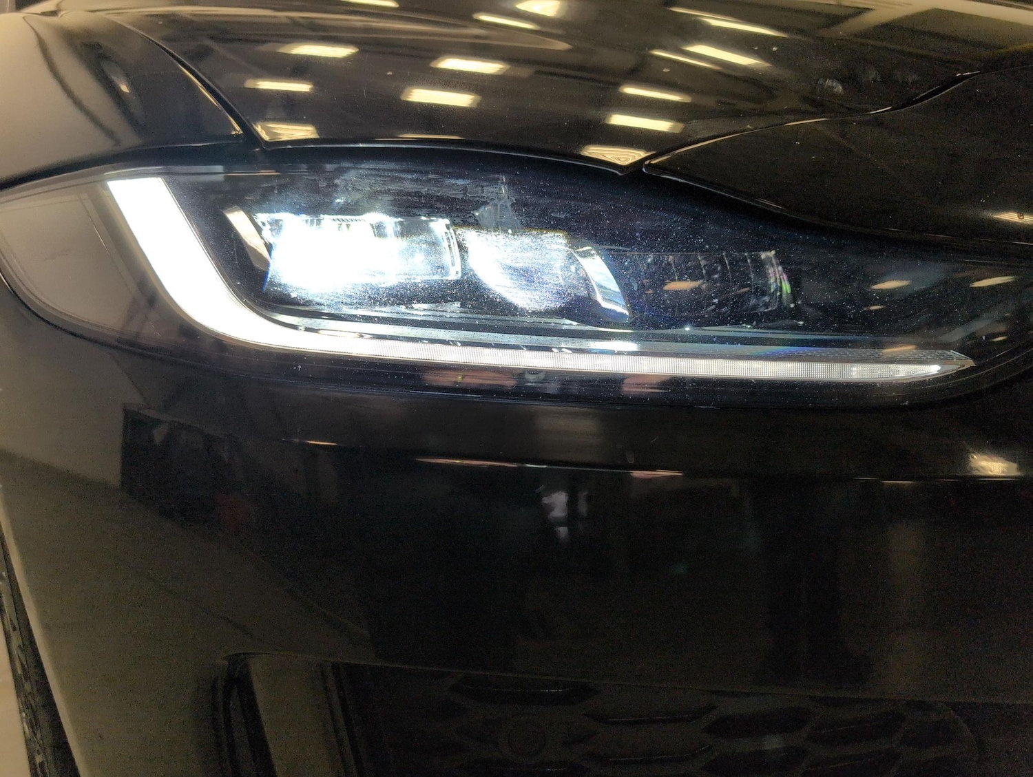 Used Jaguar XE 2020 for sale - 76882214: Photo 25