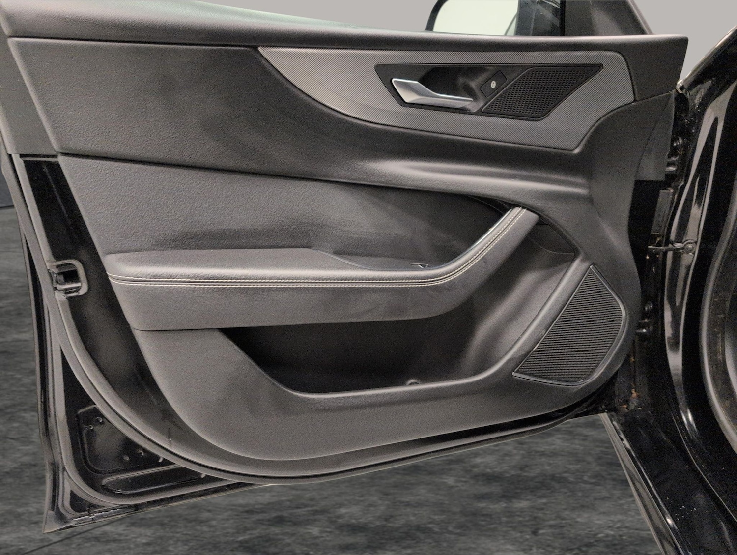 Used Jaguar XE 2020 for sale - 76882214: Photo 30