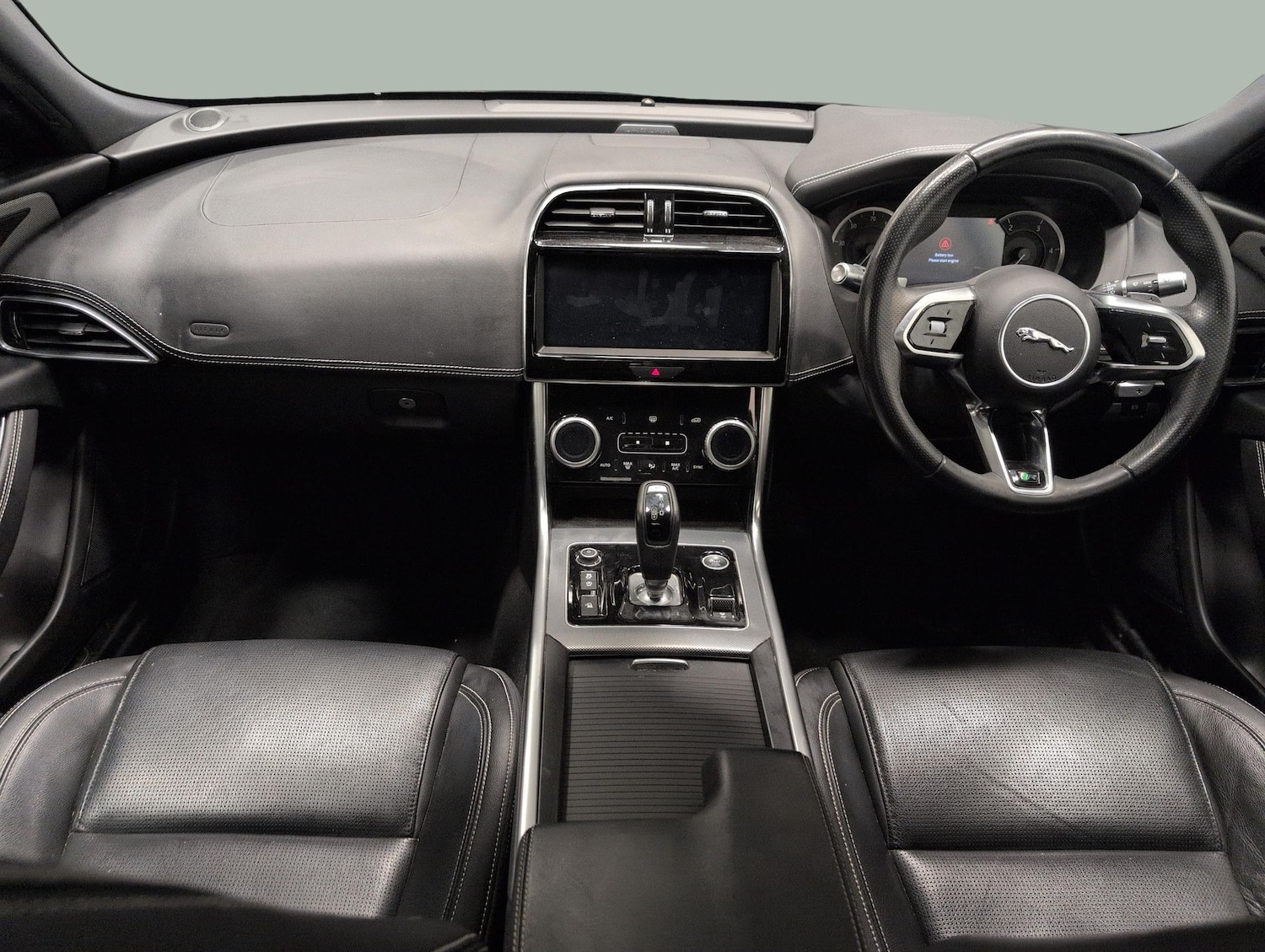 Used Jaguar XE 2020 for sale - 76882214: Photo 7