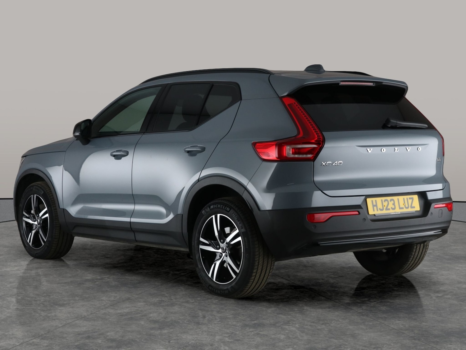 Used Volvo XC40 2023 for sale - 76356079: Photo 16