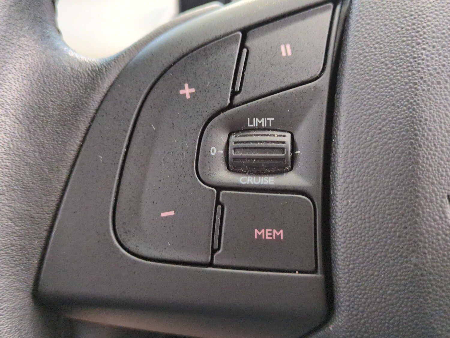 Used Citroen C4 Cactus for sale - 76554956: Photo 16