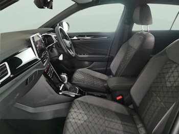 Used Volkswagen T-Roc 2023 for sale - 76980370: Photo