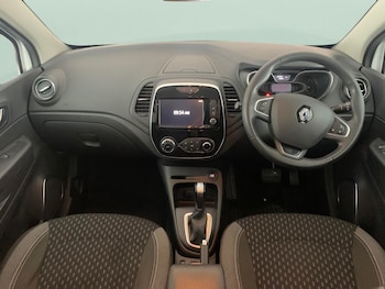 Used Renault Captur 2018 for sale - 76544991: Photo