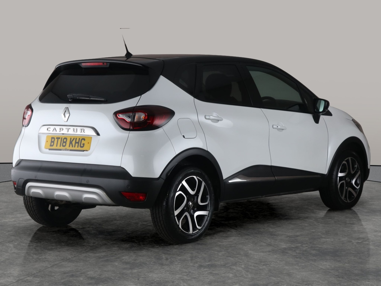 Used Renault Captur 2018 for sale - 76544991: Photo 9