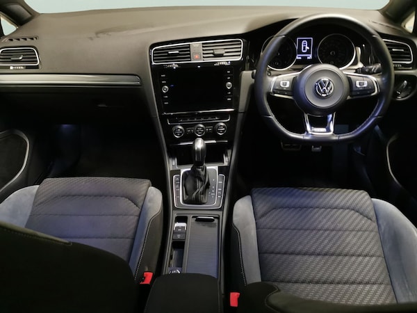 Used Volkswagen Golf 2020 for sale - 76290631: Photo 9
