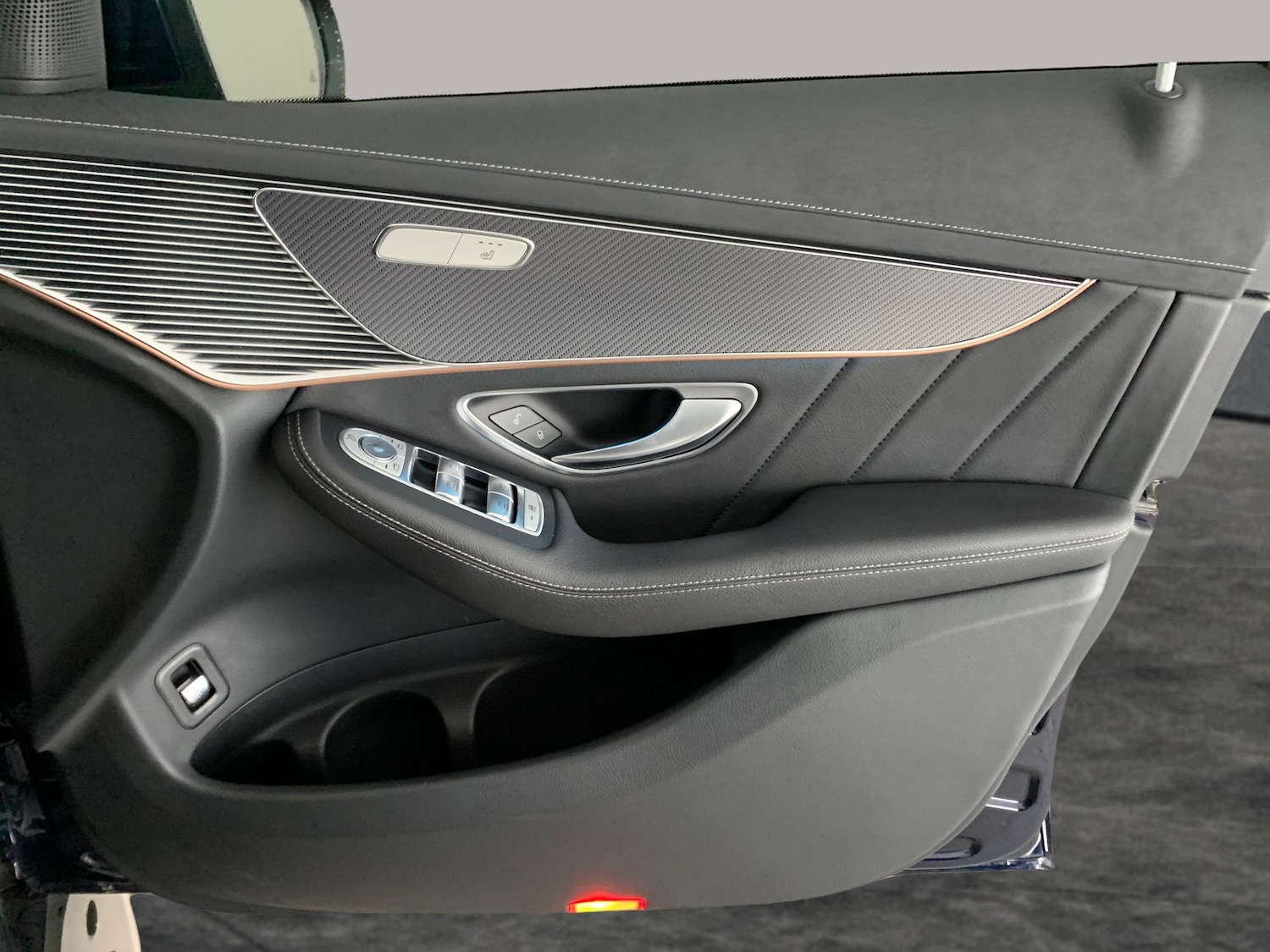 Used Mercedes-Benz EQC 2023 for sale - 76452597: Photo 41