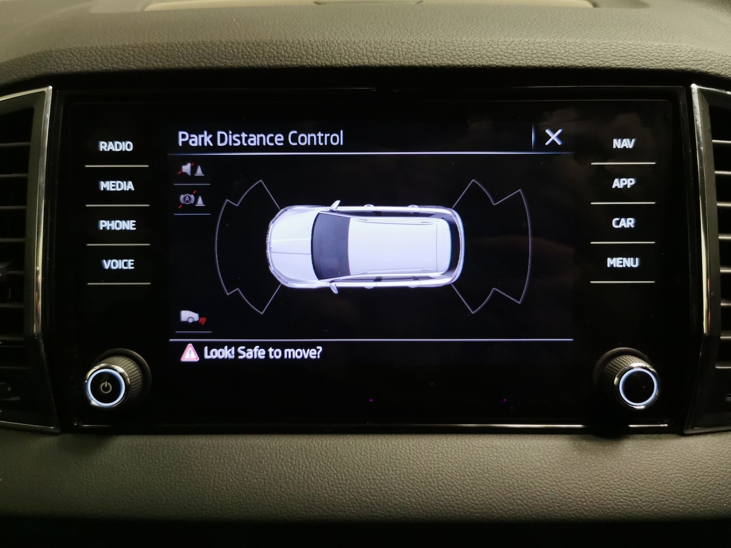 Used Skoda Karoq 2023 for sale - 77980709: Photo 17