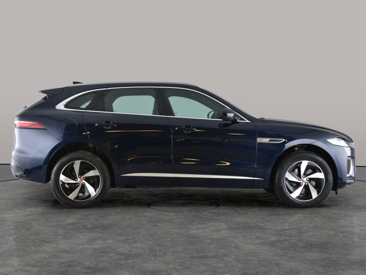 Used Jaguar F-Pace 2023 for sale - 78180660: Photo 12
