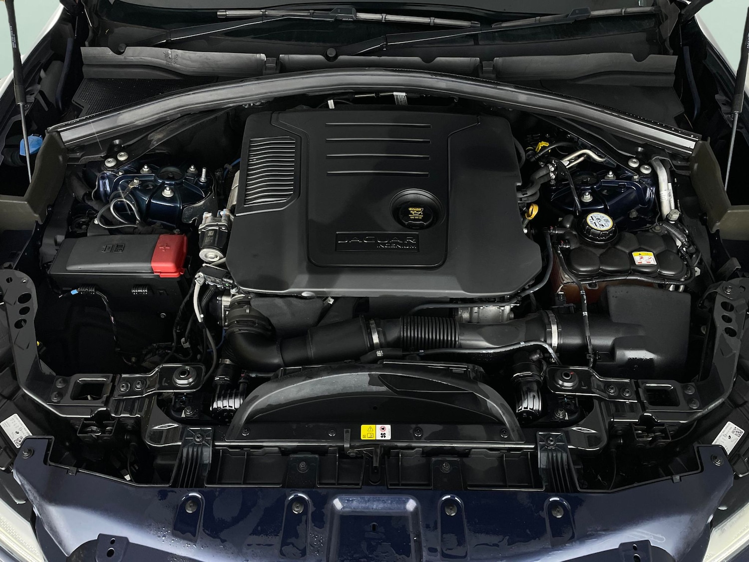 Used Jaguar F-Pace 2023 for sale - 78180660: Photo 40