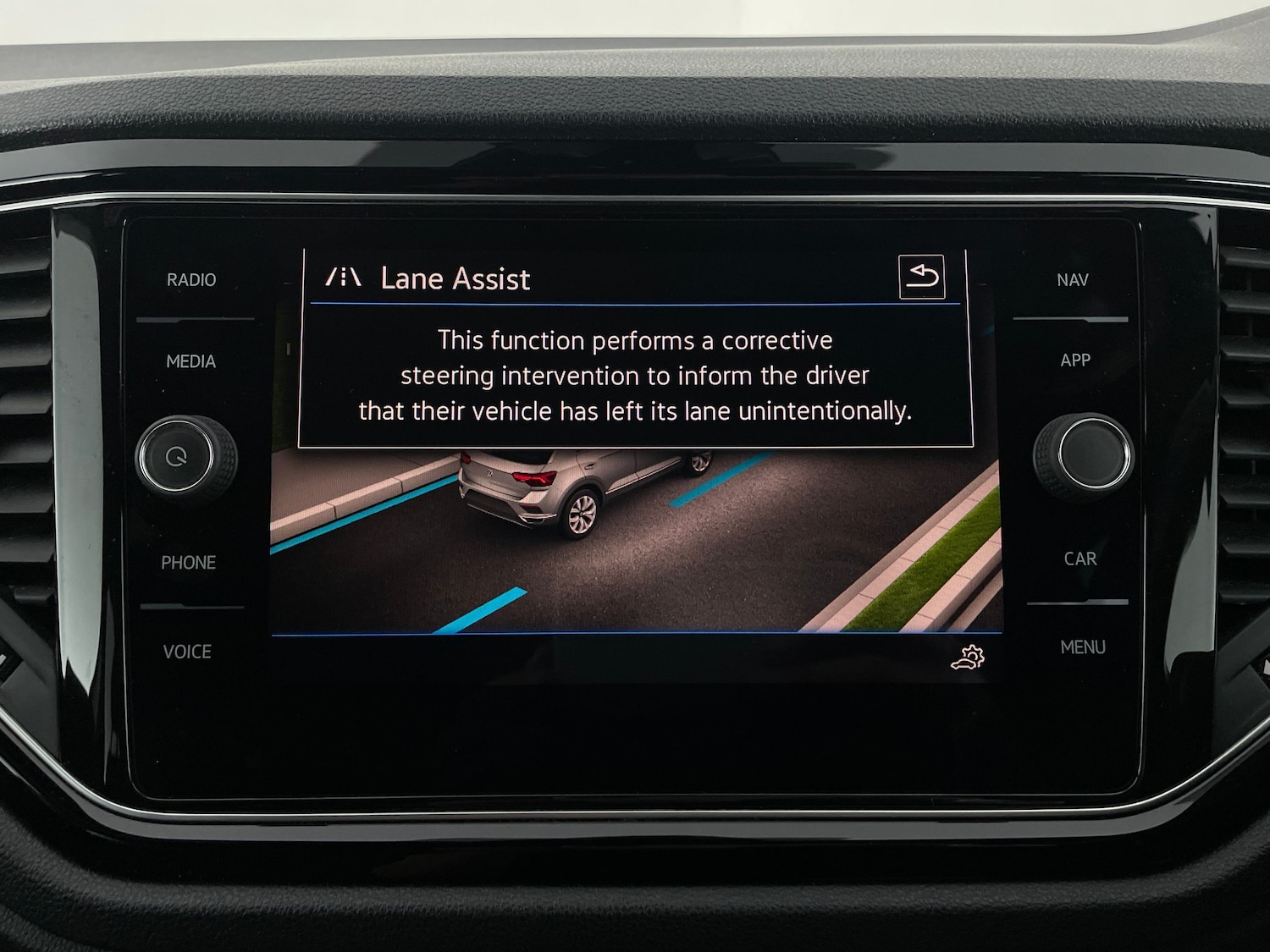 Used Volkswagen T-Roc for sale - 76736166: Photo 21