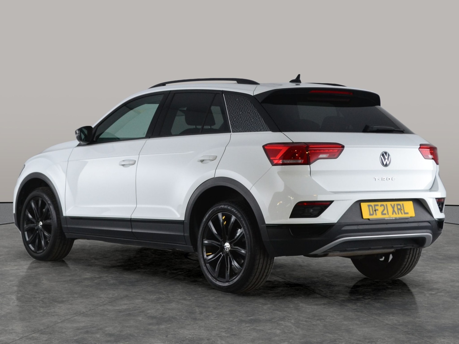 Used Volkswagen T-Roc for sale - 76736166: Photo 6