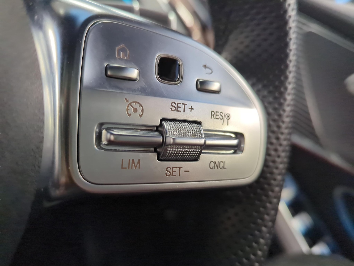 Used Mercedes-Benz EQC 2022 for sale - 77460869: Photo 25