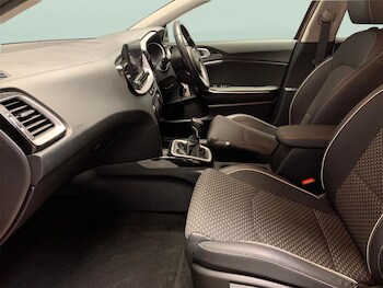 Used Kia Ceed 2022 for sale - 76960472: Photo