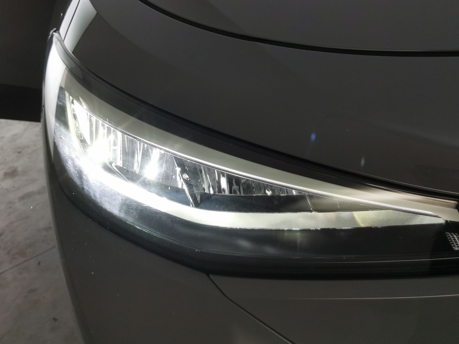 Used Volkswagen ID.4 2023 for sale - 76444594: Photo 8