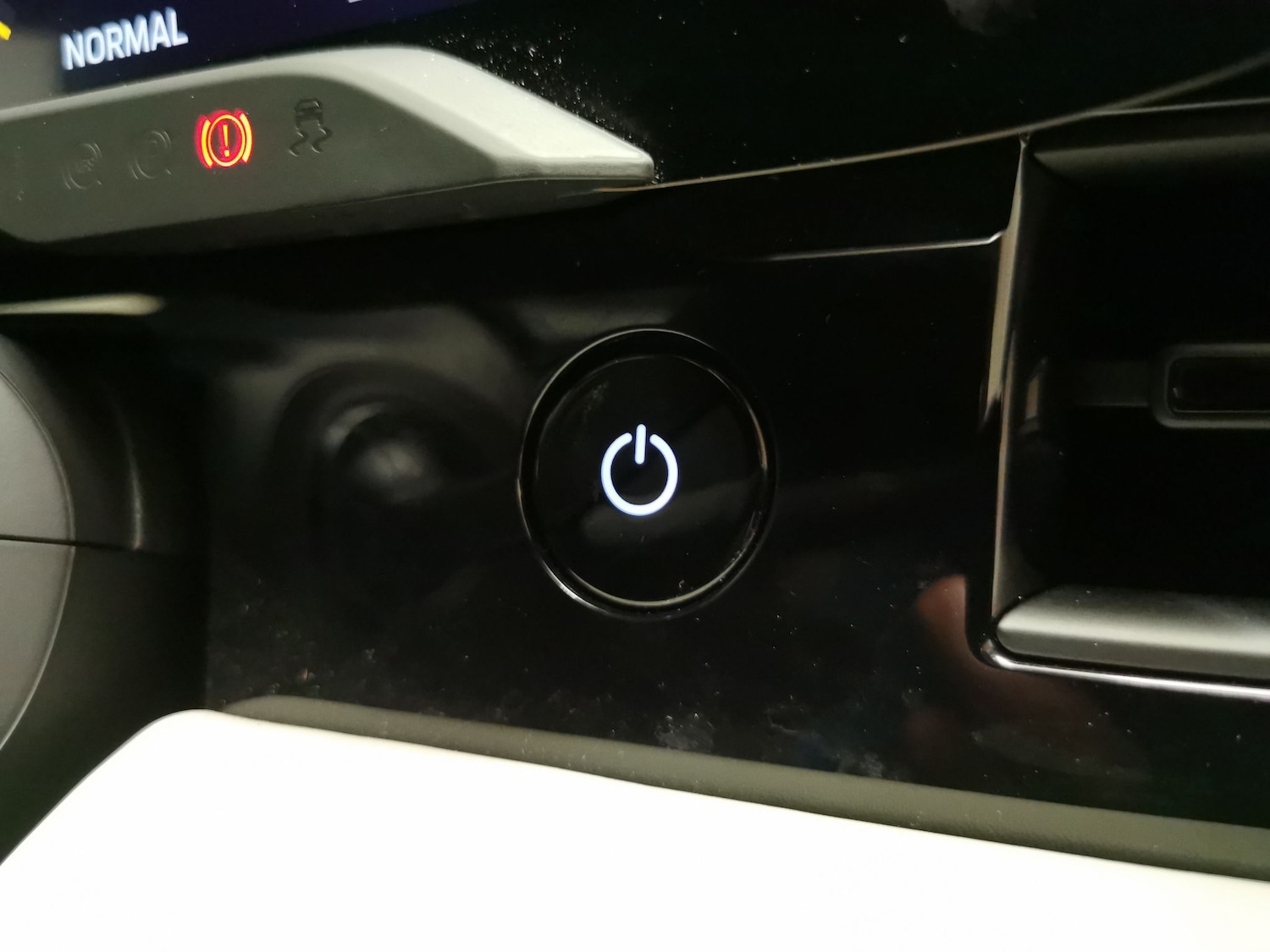 Used Porsche Taycan 2023 for sale - 76663575: Photo 29