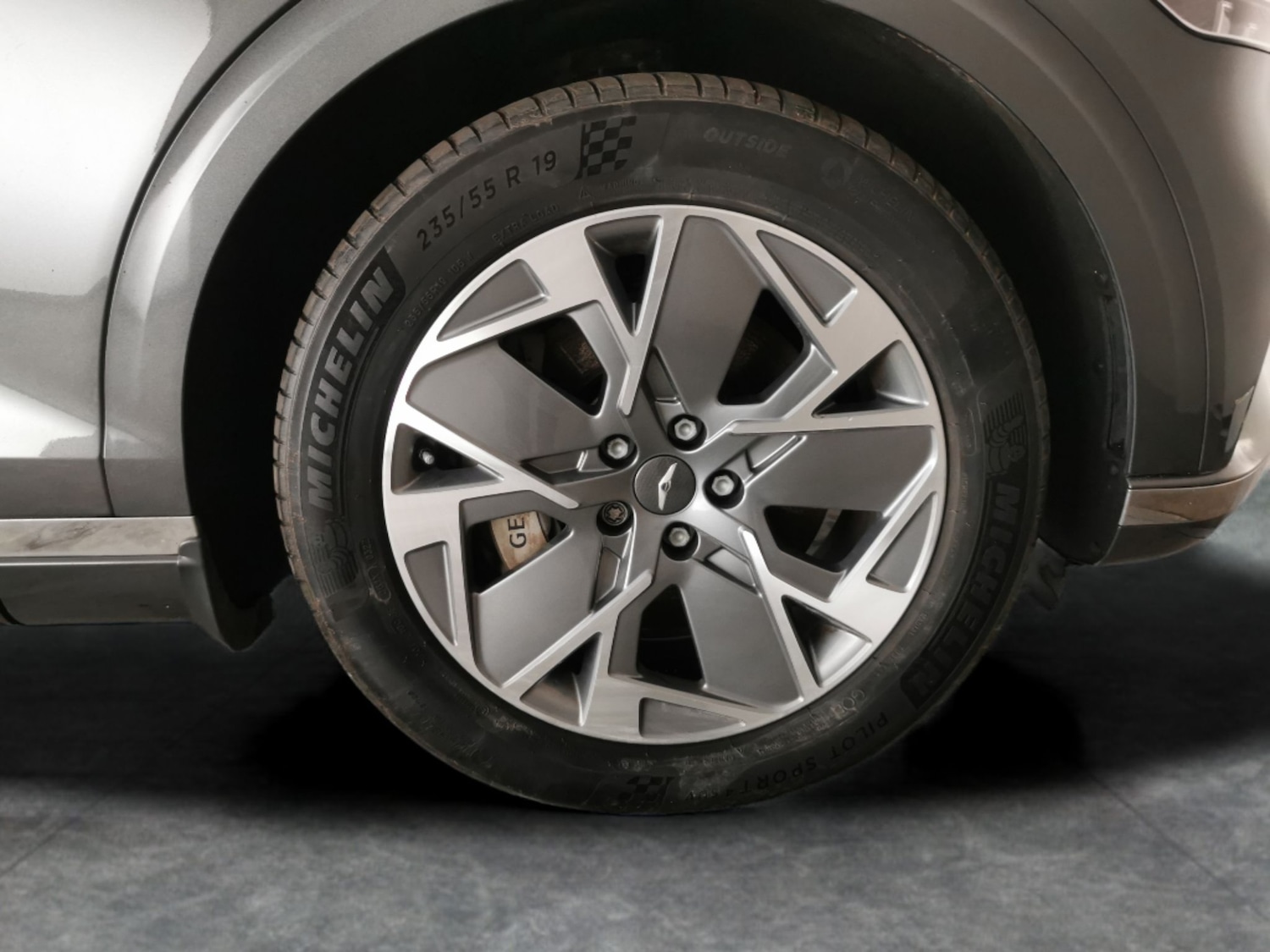 Used Genesis GV70 2023 for sale - 76969513: Photo 28