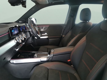 Used Mercedes-Benz EQB 2025 for sale - 79342255: Photo