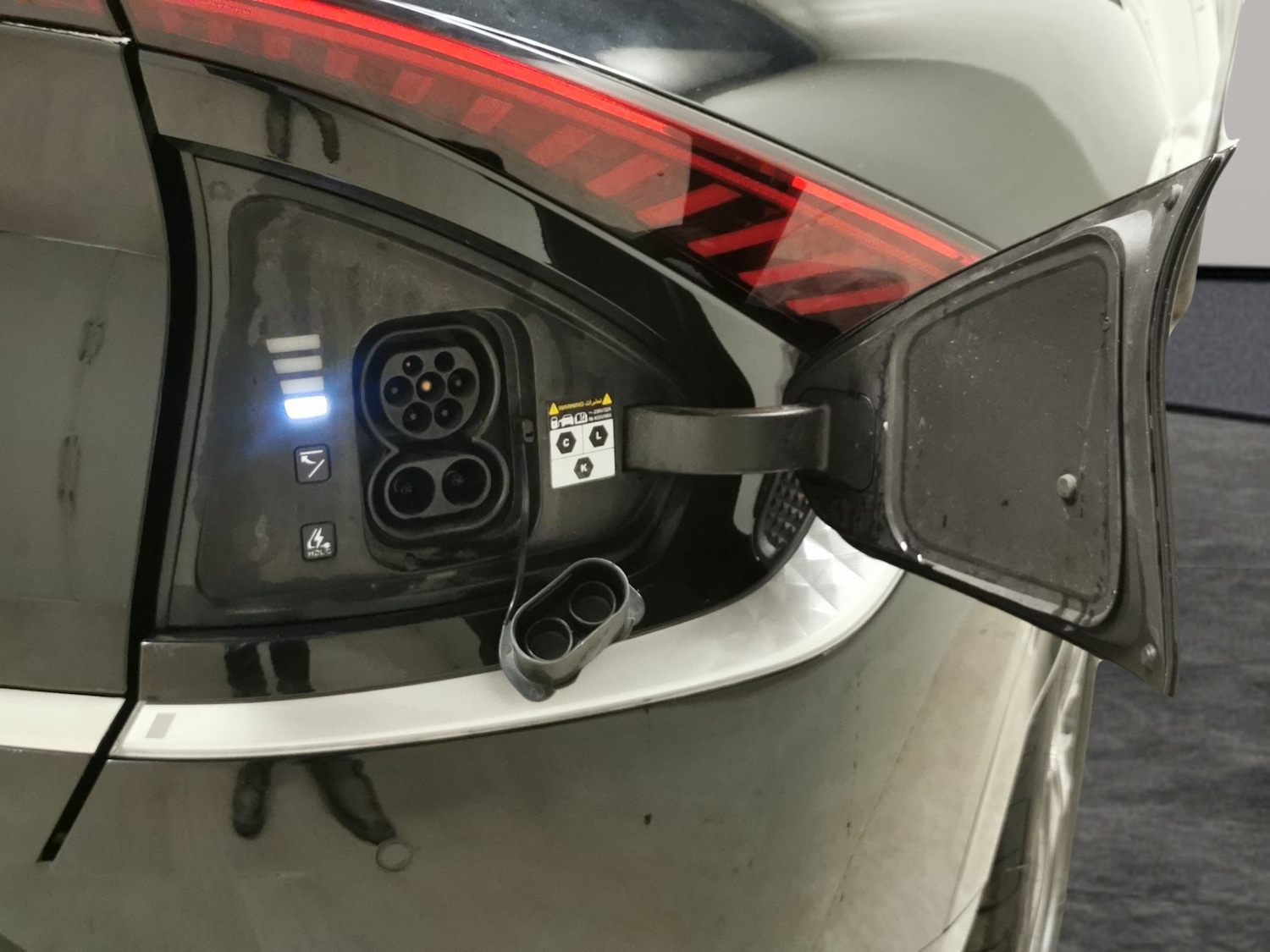 Used Kia EV6 2022 for sale - 76438345: Photo 42