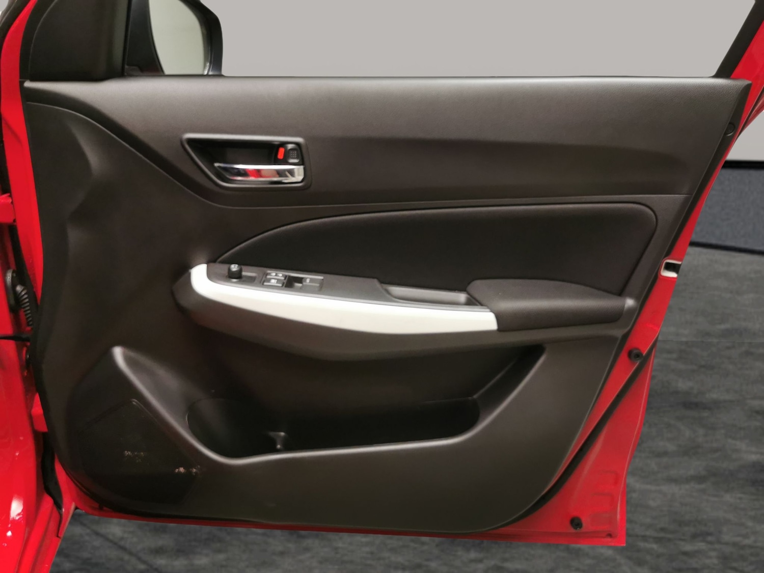 Used Suzuki Swift 2023 for sale - 76668661: Photo 28