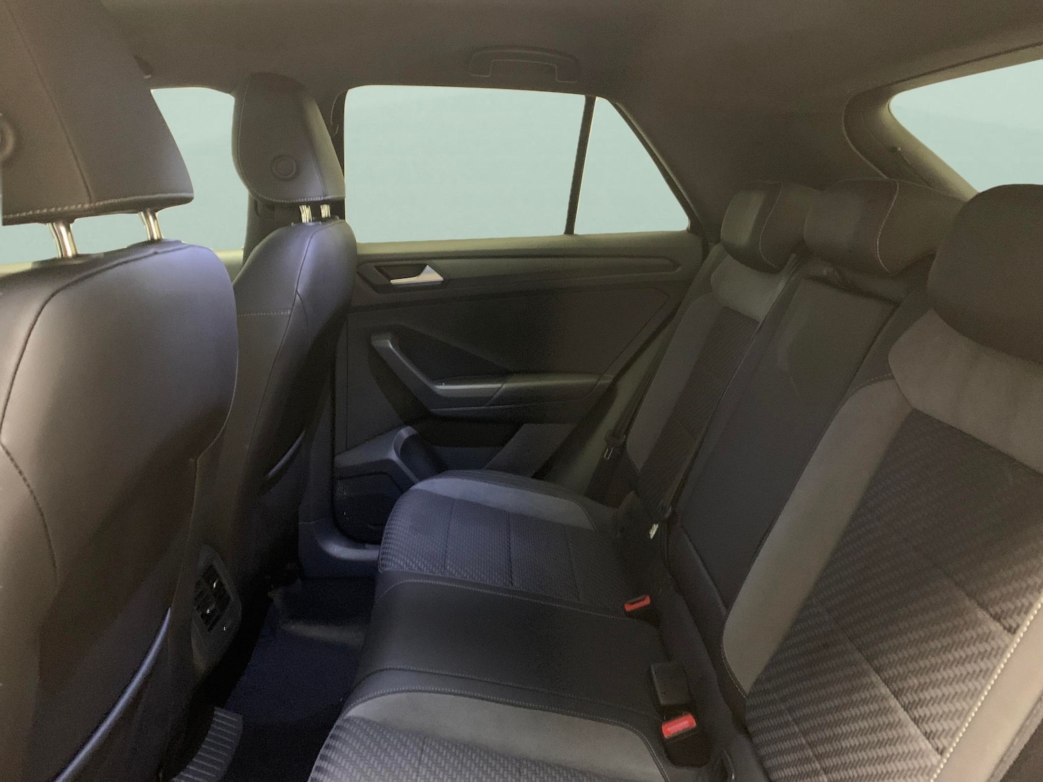 Used Volkswagen T-Roc 2019 for sale - 77975792: Photo 21