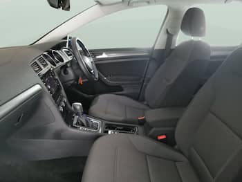 Used Volkswagen Golf 2019 for sale - 79801460: Photo