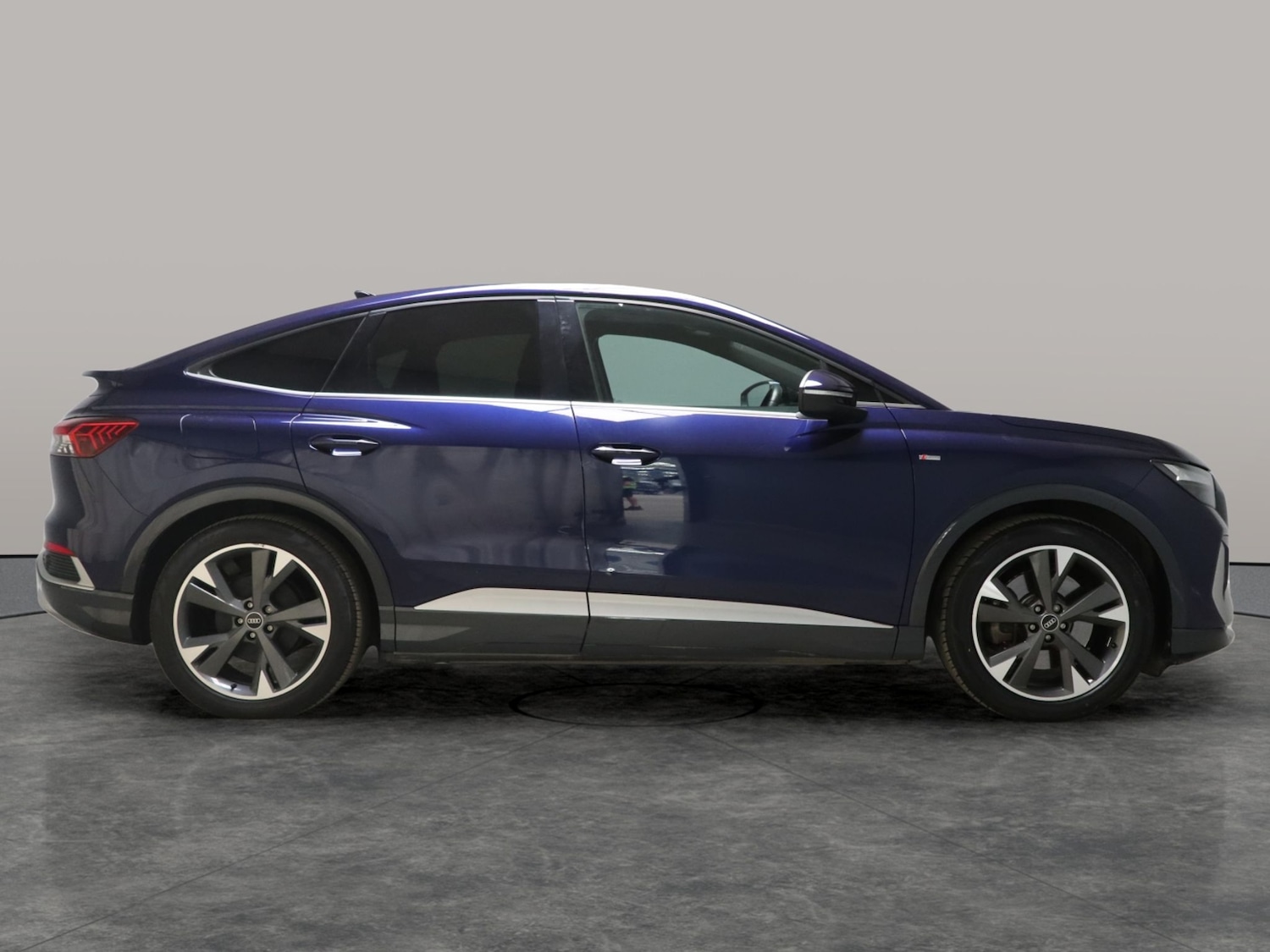 Used Audi Q4 e-tron 2022 for sale - 76191810: Photo 12