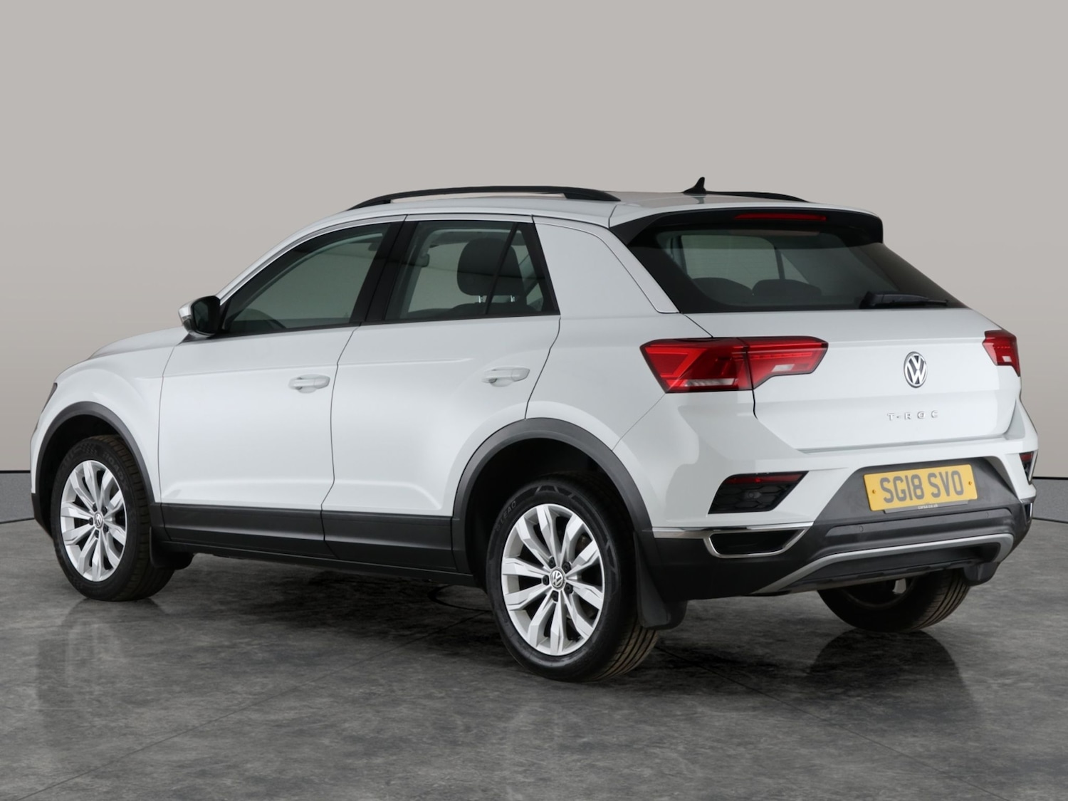 Used Volkswagen T-Roc 2018 for sale - 76159341: Photo 13