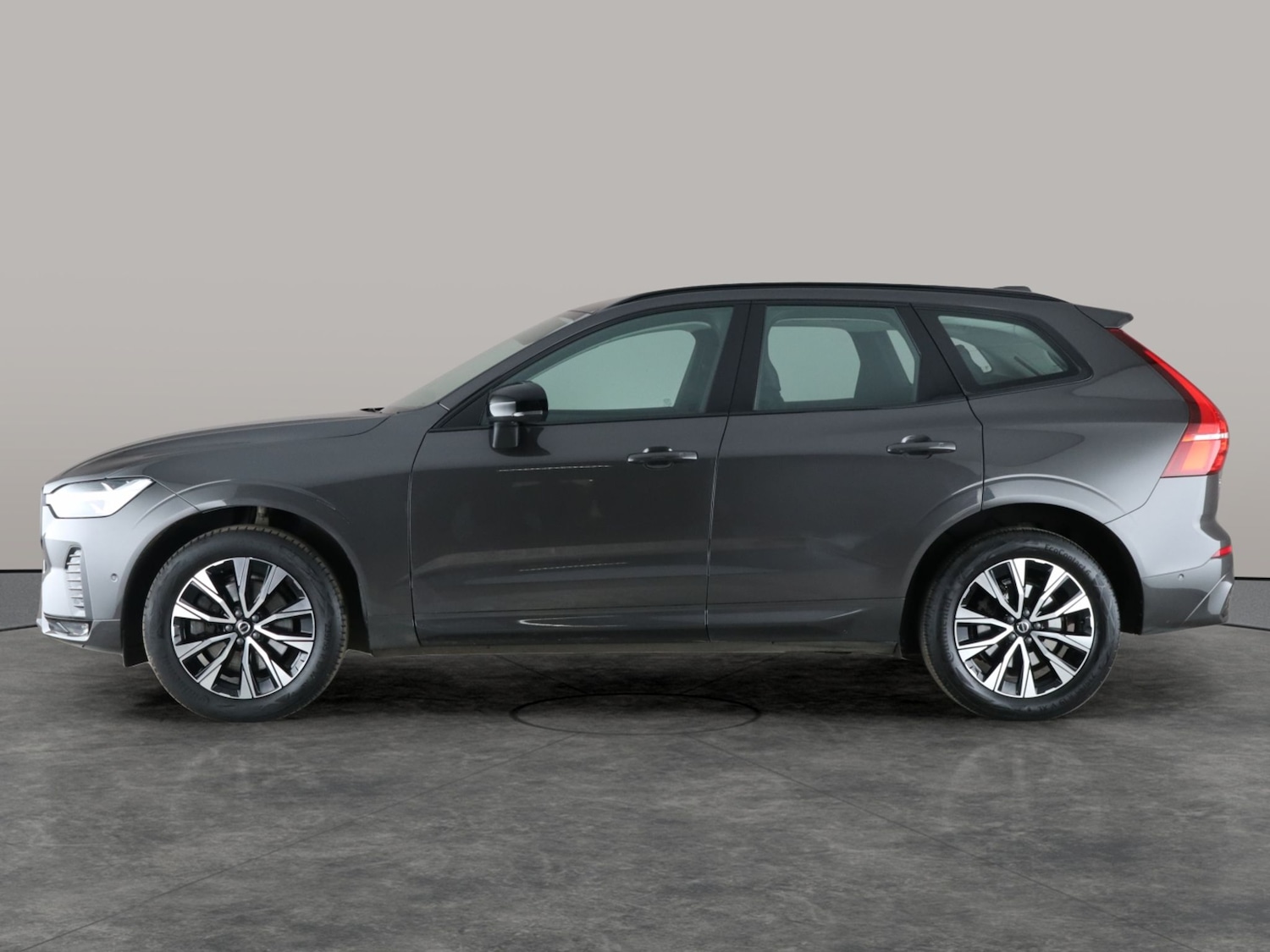 Used Volvo XC60 2023 for sale - 76978268: Photo 13