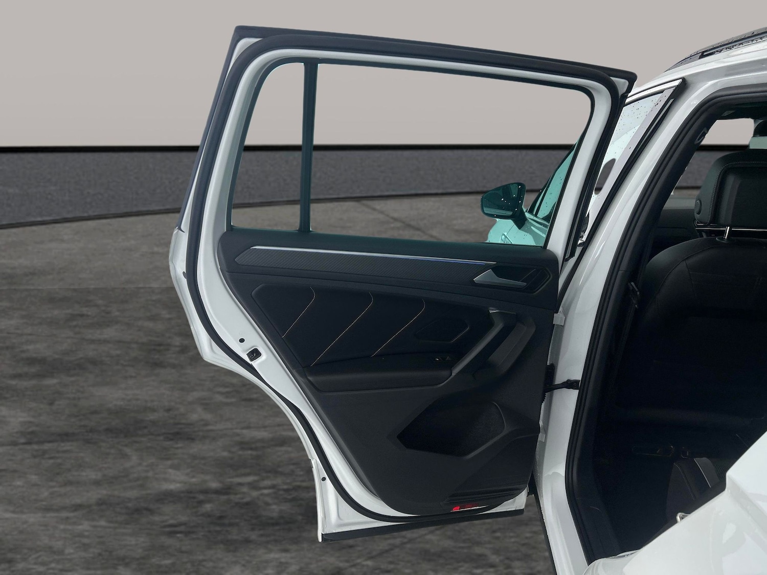 Used Volkswagen Tiguan 2023 for sale - 77095481: Photo 26