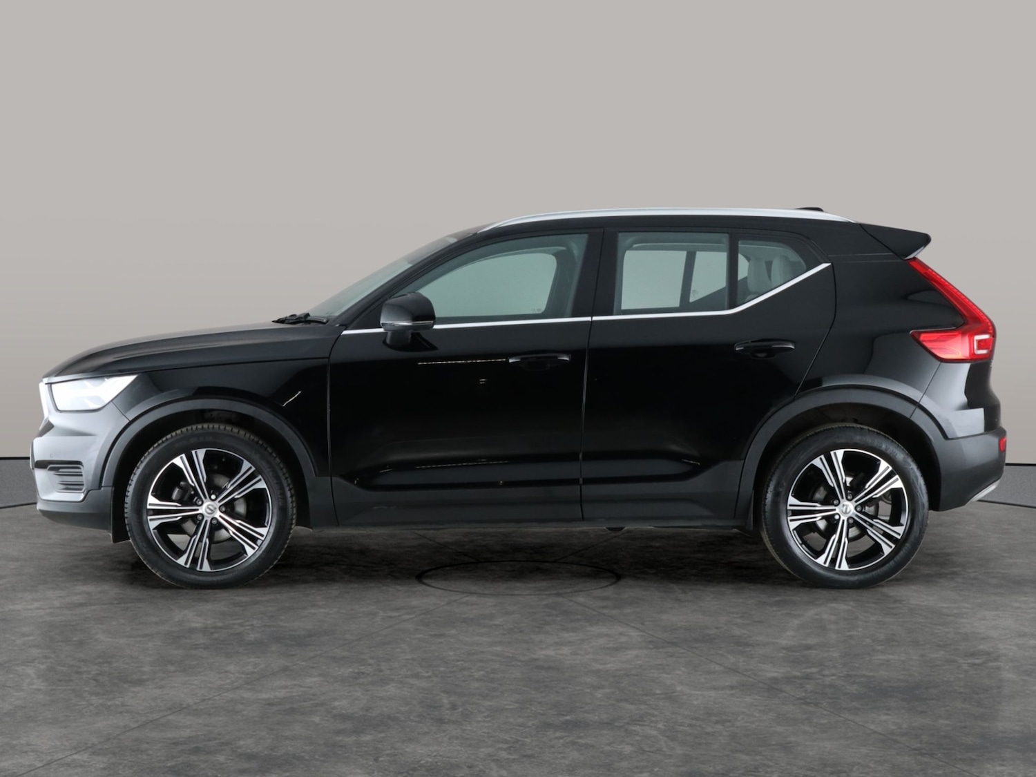 Used Volvo XC40 2021 for sale - 76159311: Photo 17