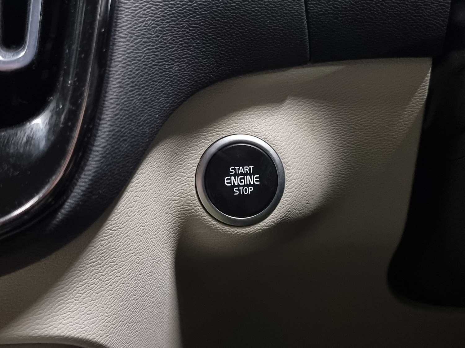 Used Volvo XC40 2021 for sale - 76159311: Photo 22