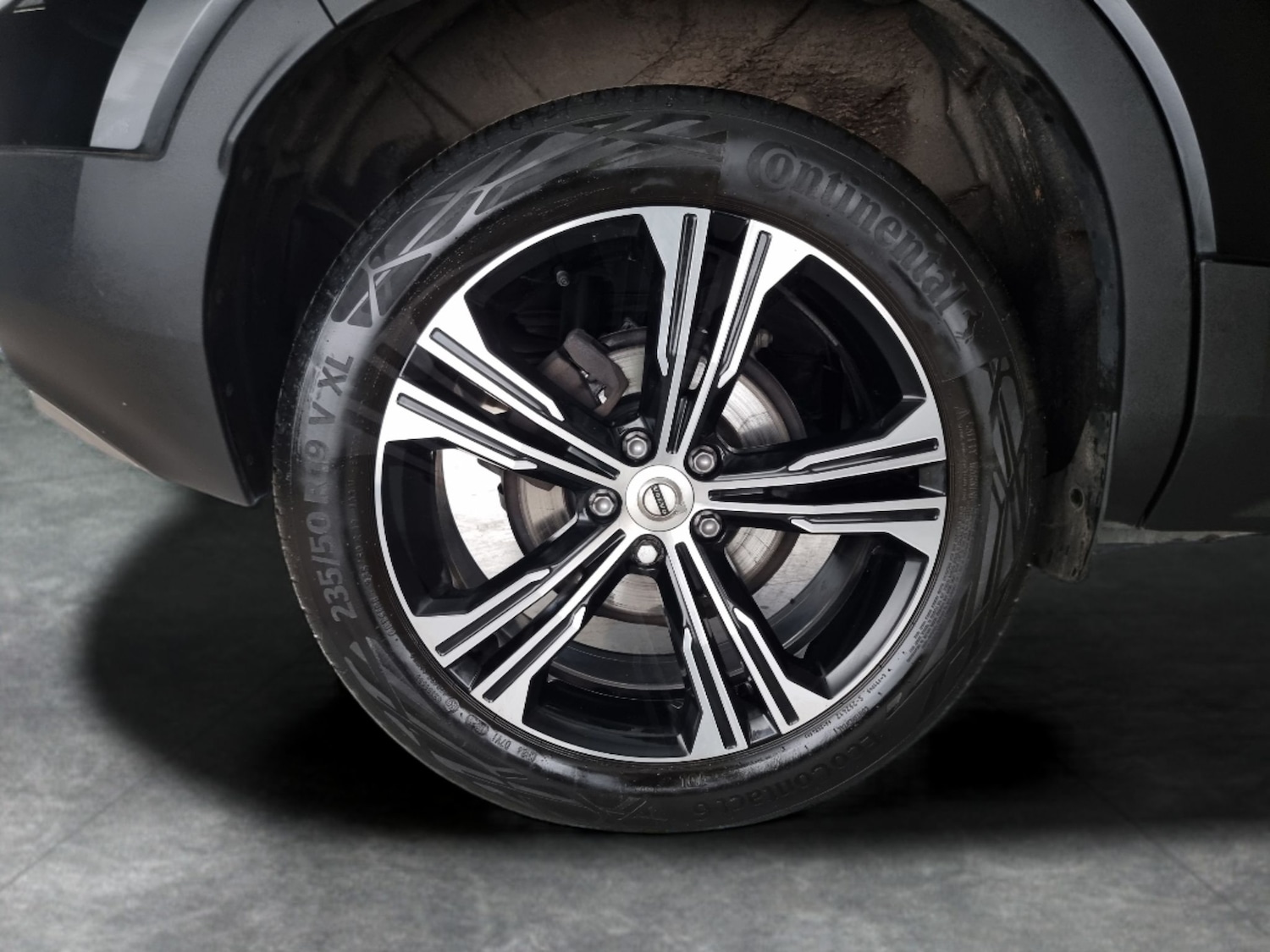 Used Volvo XC40 2021 for sale - 76159311: Photo 32