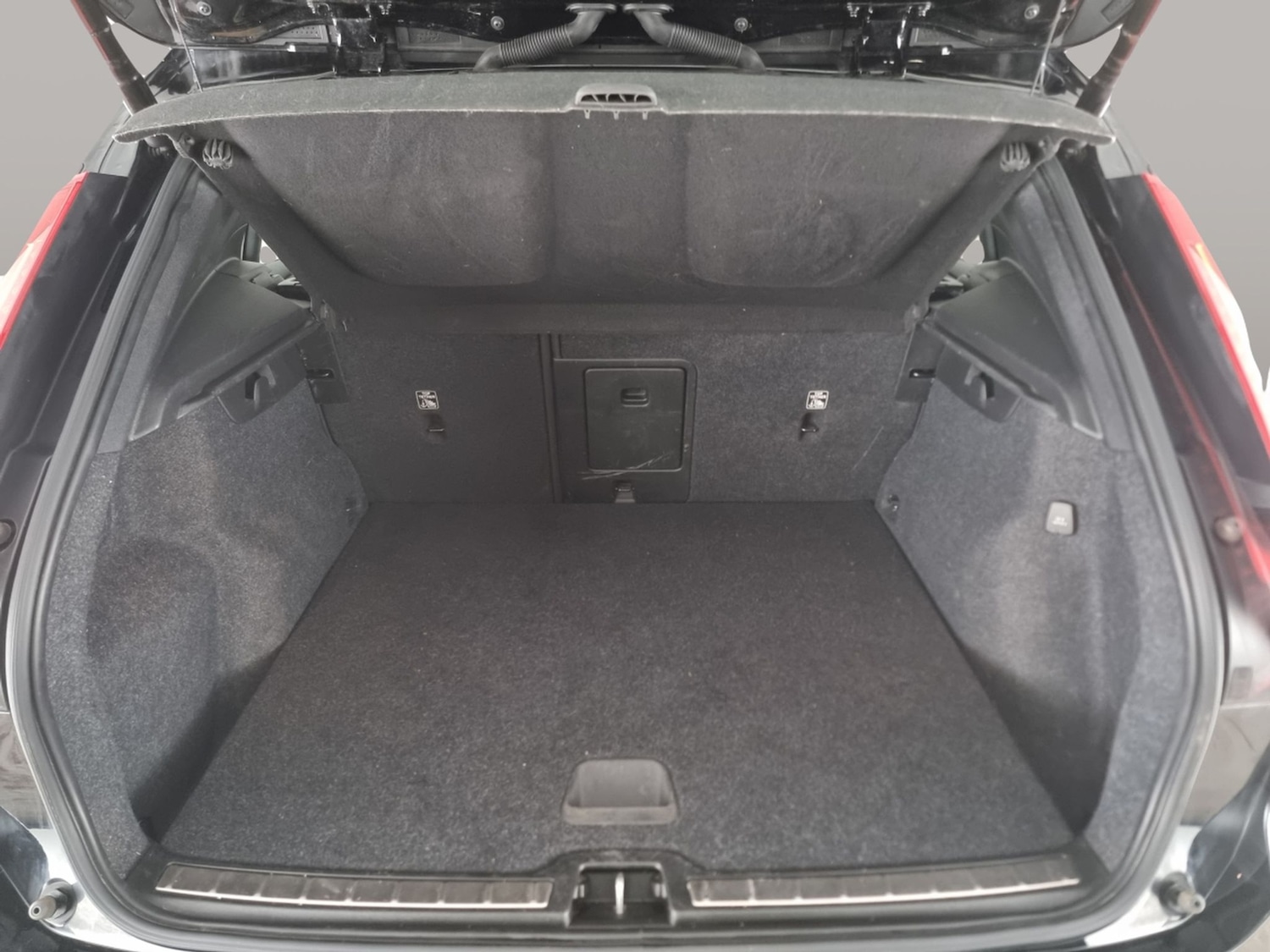 Used Volvo XC40 2021 for sale - 76159311: Photo 42