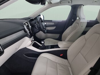 Used Volvo XC40 2021 for sale - 76159311: Photo 4