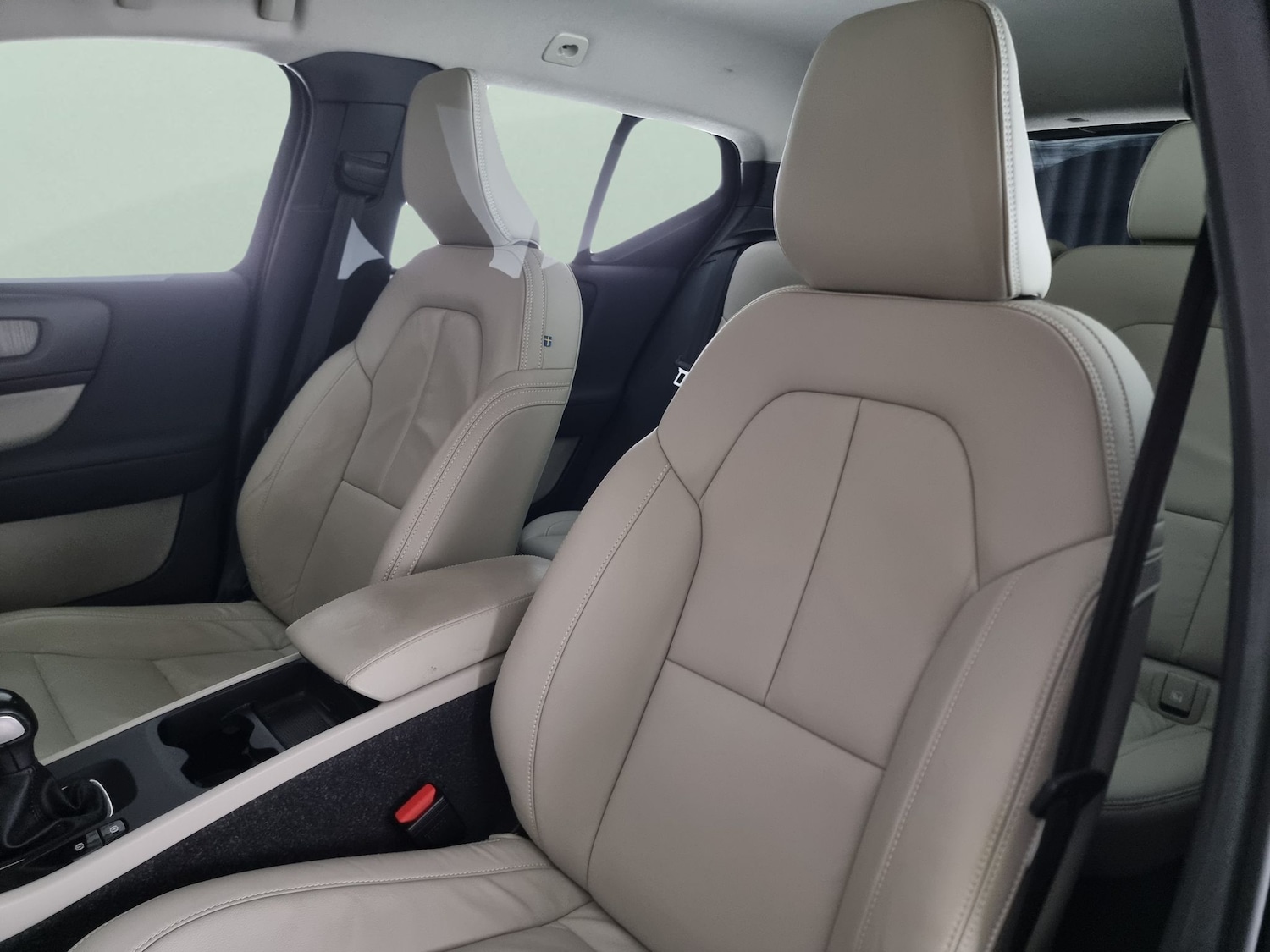 Used Volvo XC40 2021 for sale - 76159311: Photo 8
