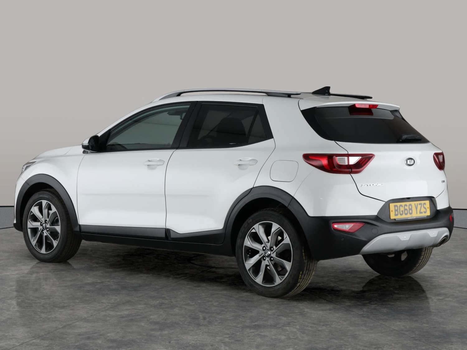 Used Kia Stonic 2018 for sale - 76487727: Photo 13