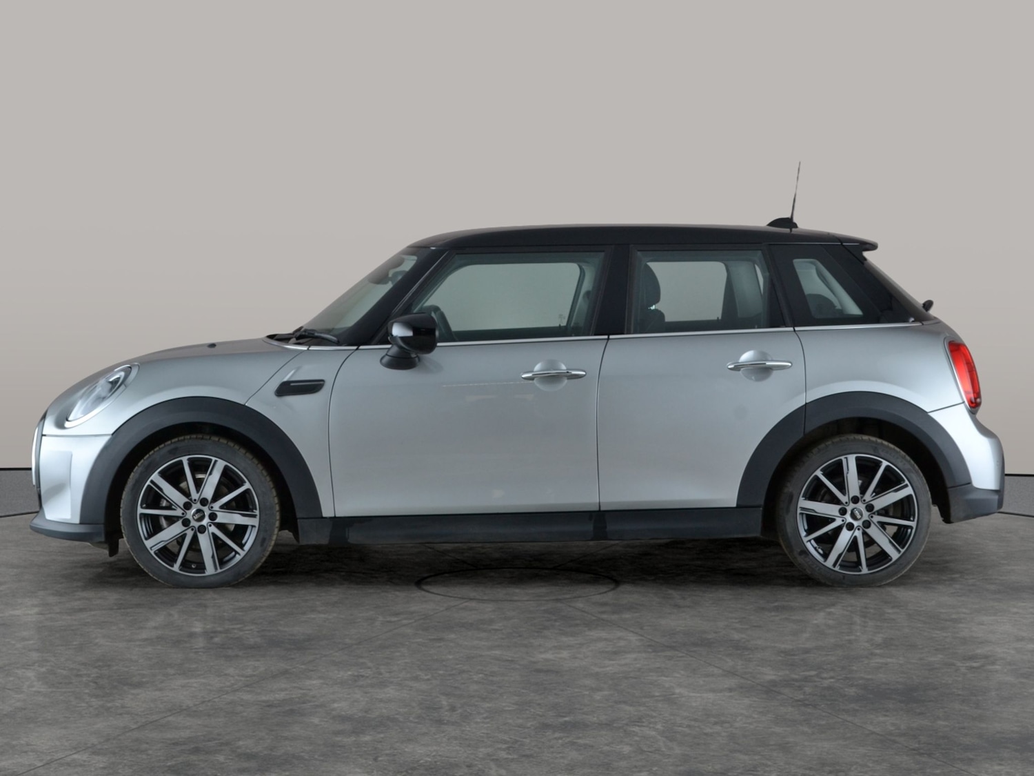 Used MINI Hatch 2022 for sale - 77447967: Photo 12