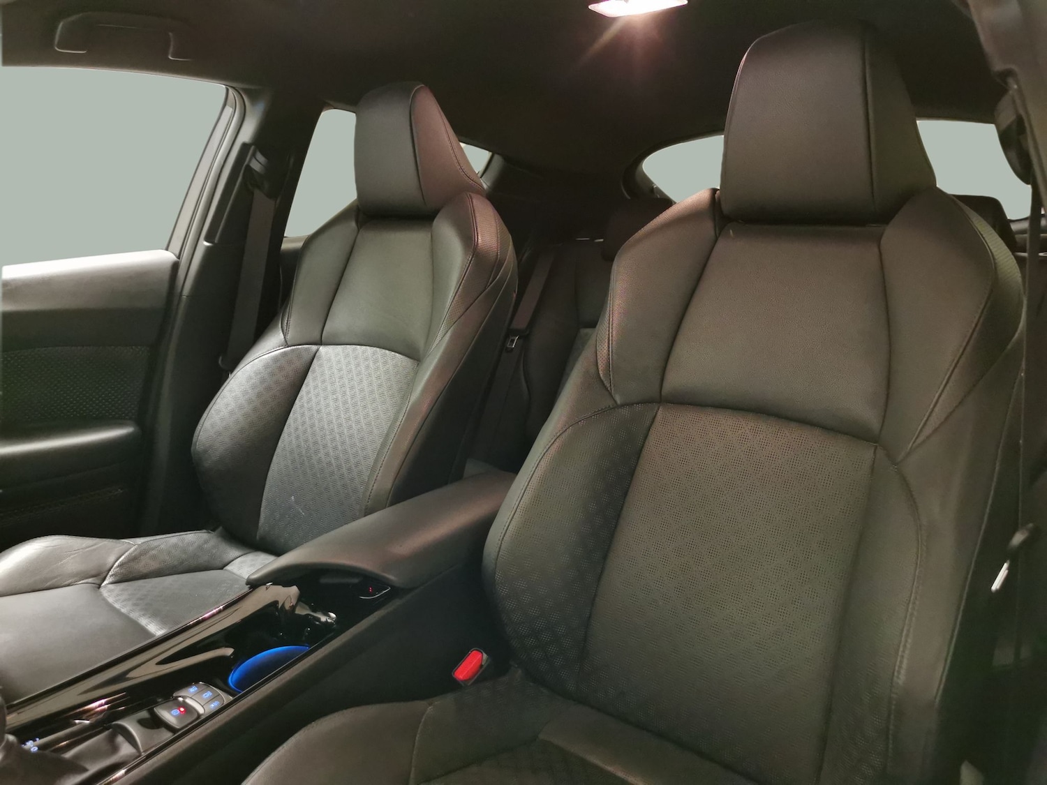 Used Toyota C-HR 2021 for sale - 77406798: Photo 16