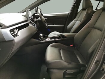 Used Toyota C-HR 2021 for sale - 77406798: Photo