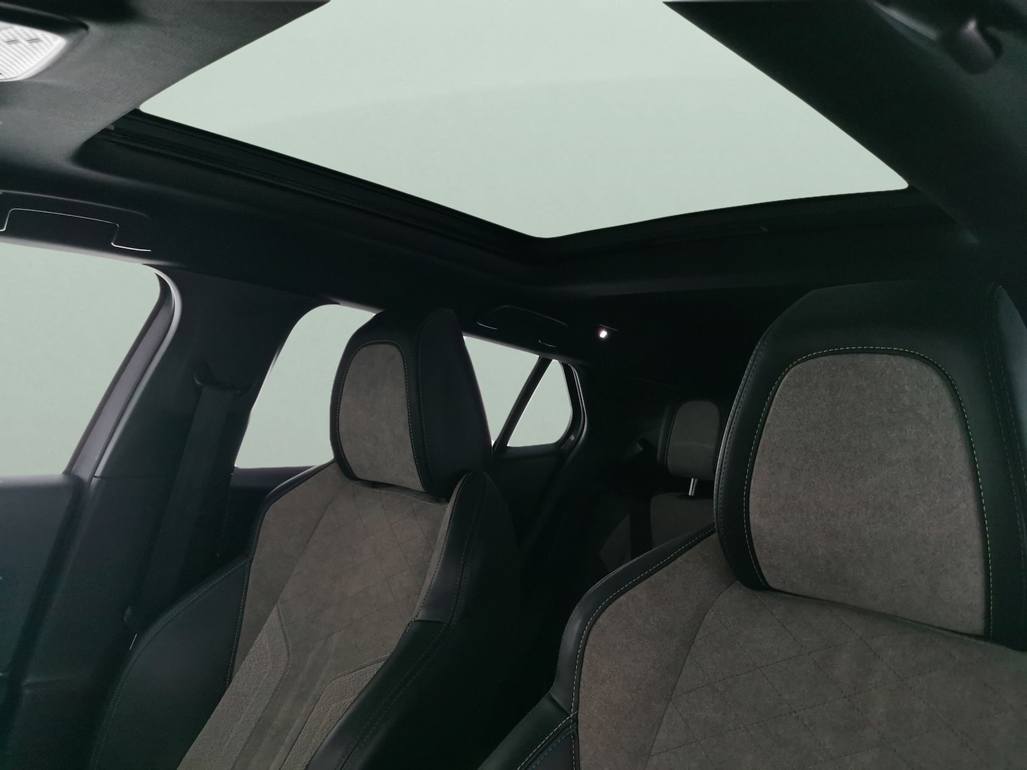 Used Peugeot 2008 2021 for sale - 77890329: Photo 5