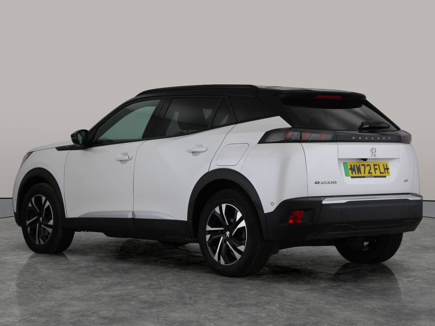 Used Peugeot E-2008 for sale - 77360959: Photo 12