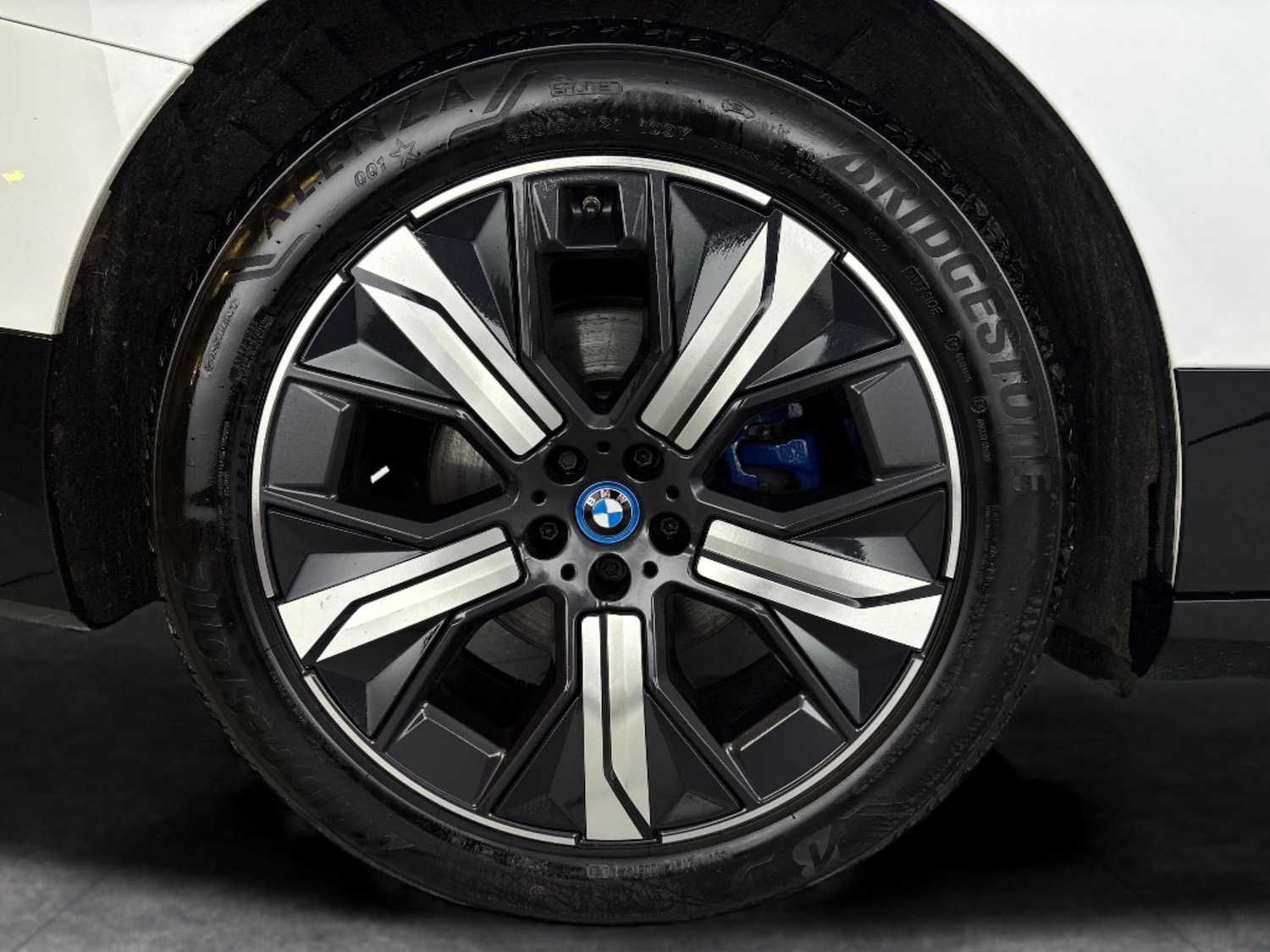 Used BMW iX 2022 for sale - 76879160: Photo 37