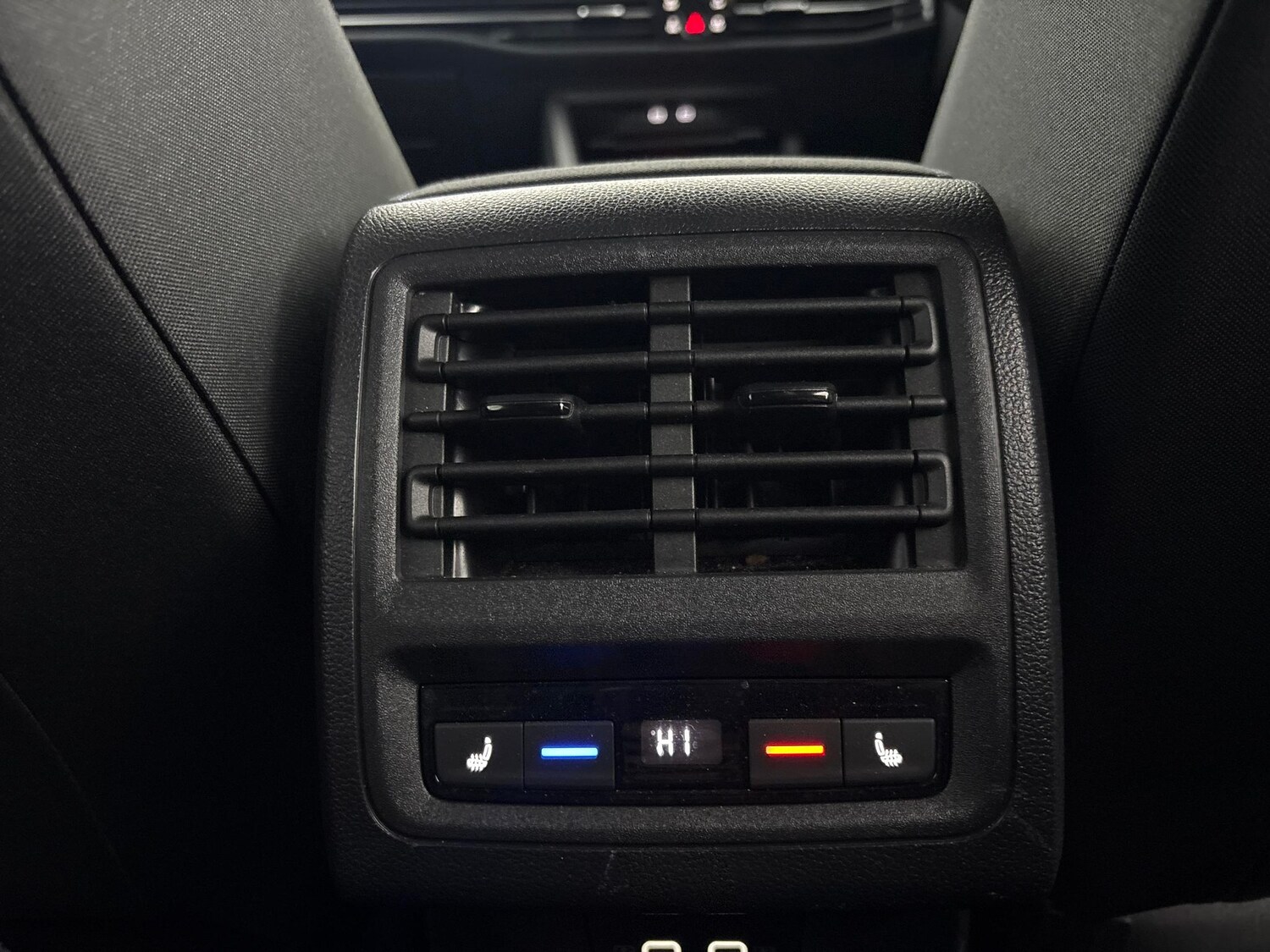 Used Volkswagen Golf 2021 for sale - 77760300: Photo 31