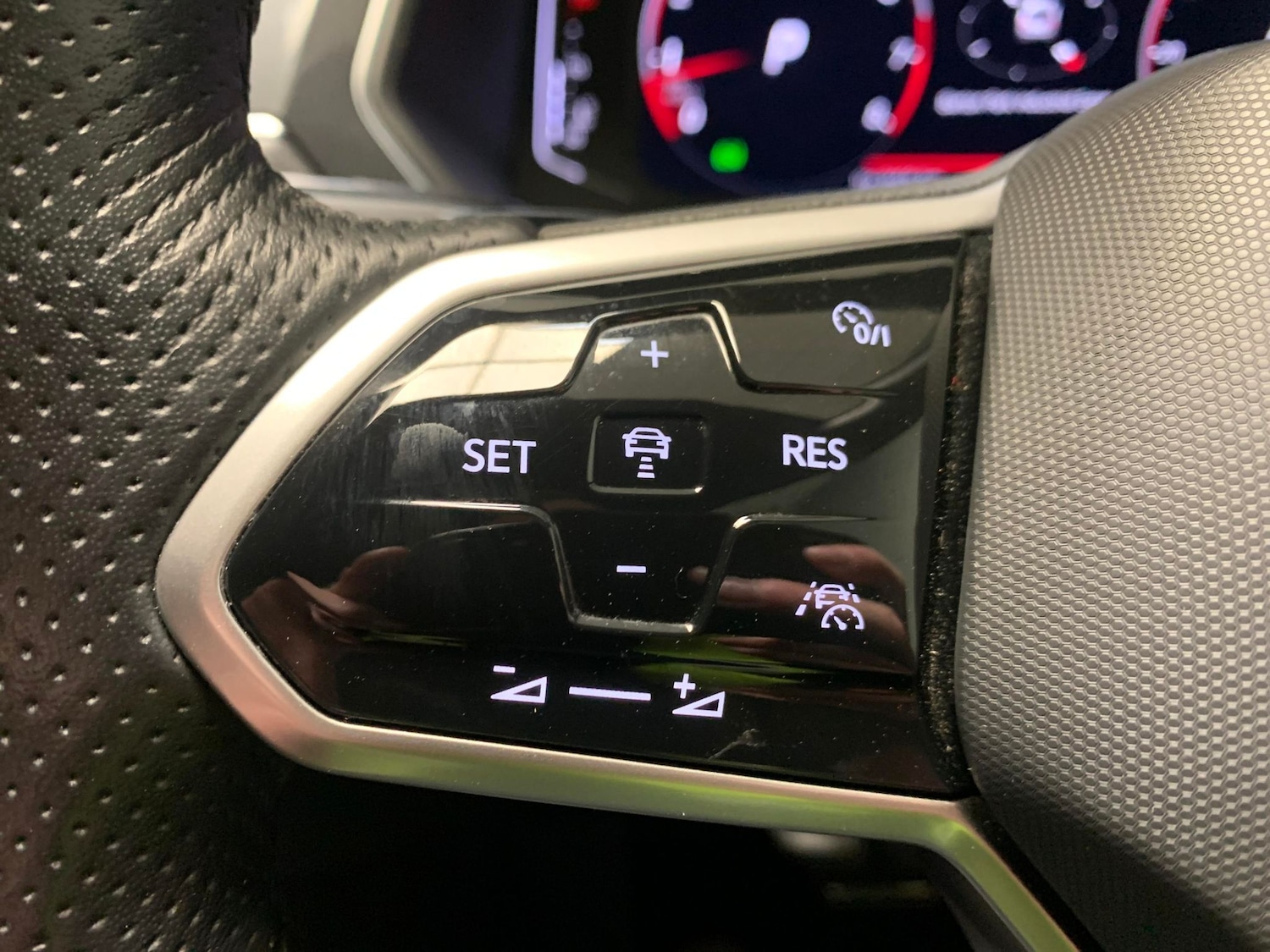 Used Volkswagen Tiguan 2023 for sale - 78079234: Photo 15